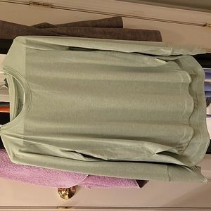 Athleta Medium Long Sleeve Shirt
